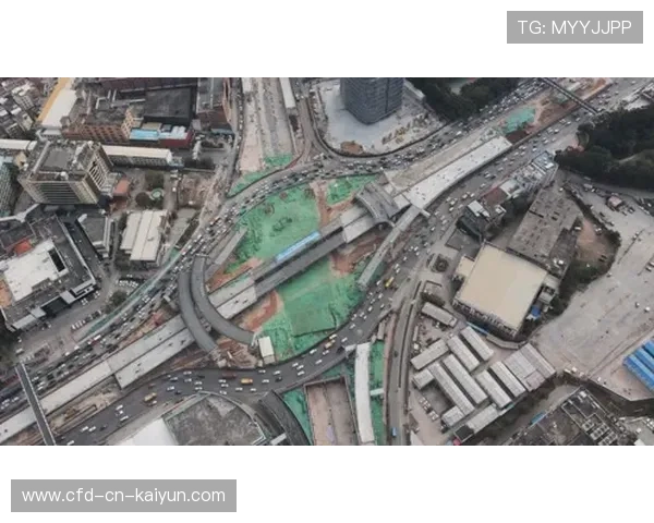 曼彻斯特城外线推进击穿禁区外层